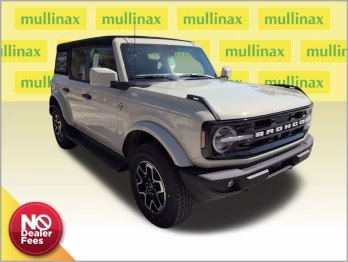 2026 Desert Sand Ford Bronco Outer Banks 4X4 SUV