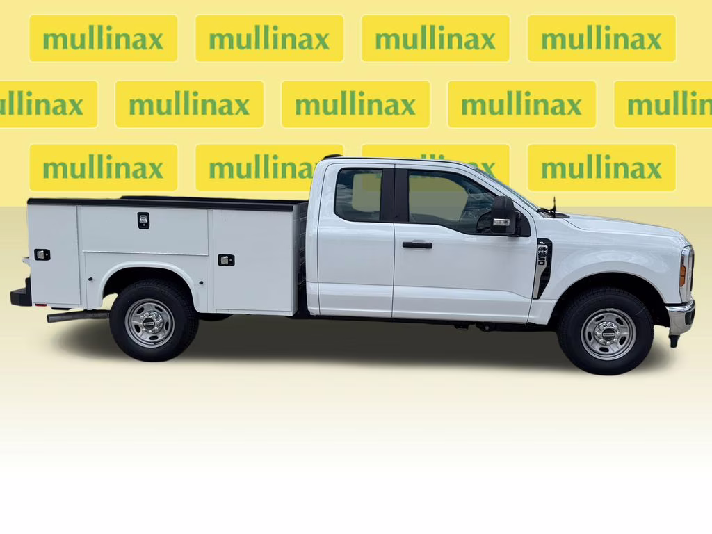 2026 Oxford White Ford Super Duty F-250 SRW XL RWD Truck