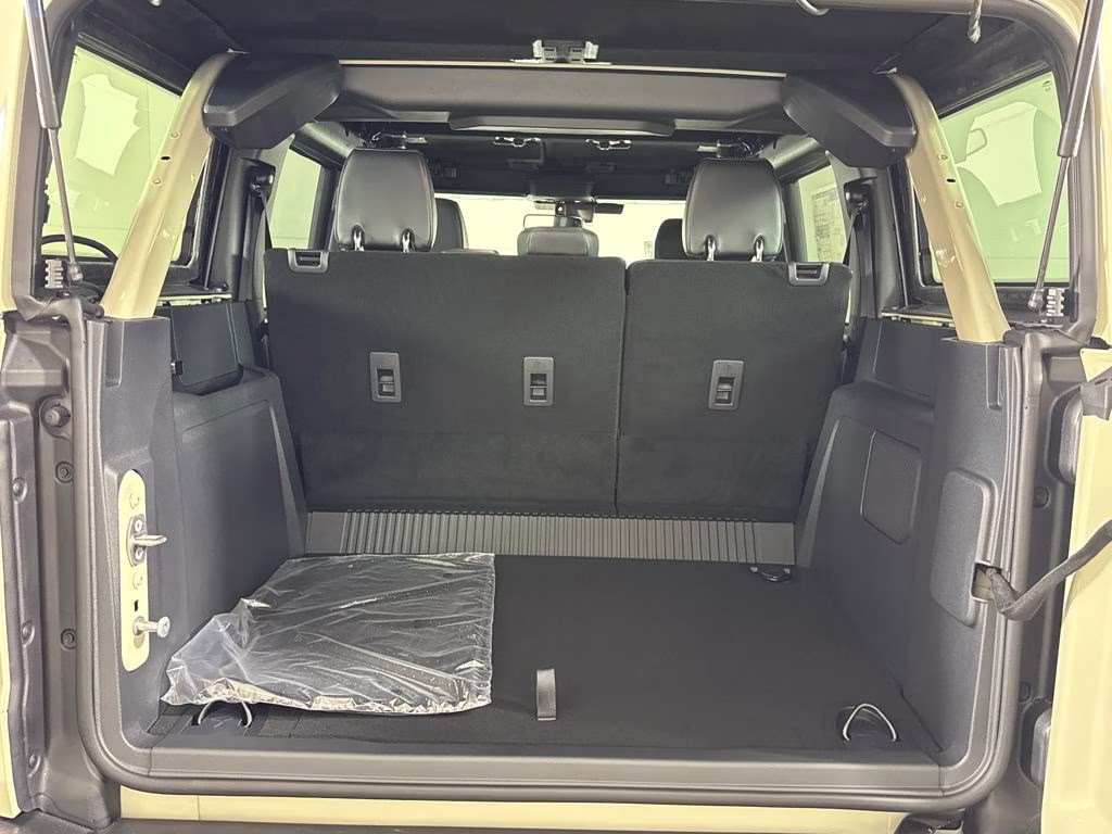 2026 Desert Sand Ford Bronco Outer Banks 4X4 SUV