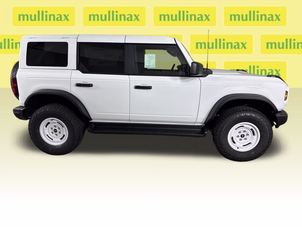 2026 Oxford White Ford Bronco Heritage Edition 4X4 SUV
