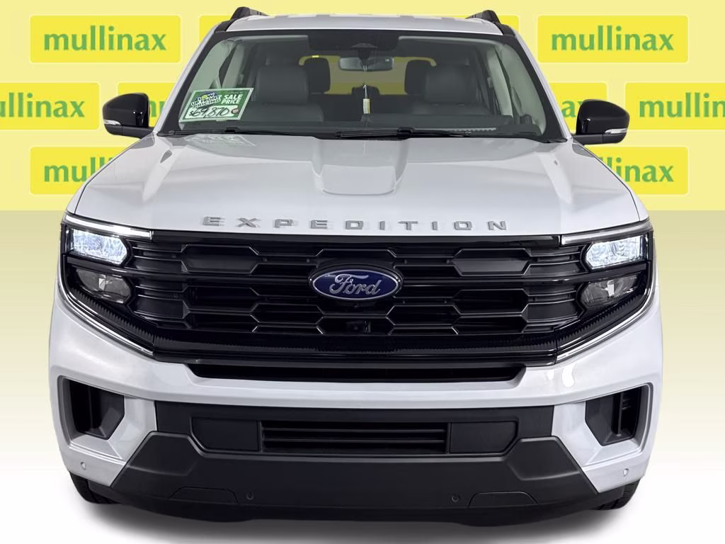 2026 Space Silver Metallic Ford Expedition Active RWD SUV