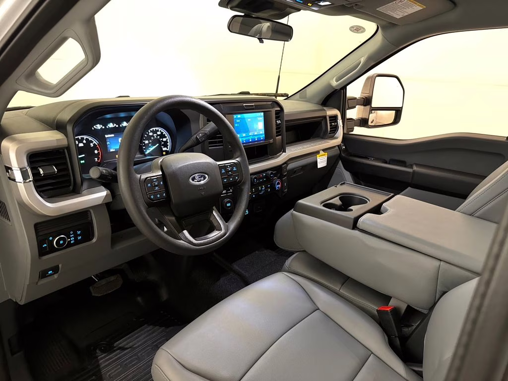 2026 Oxford White Ford Super Duty F-250 SRW XL RWD Truck