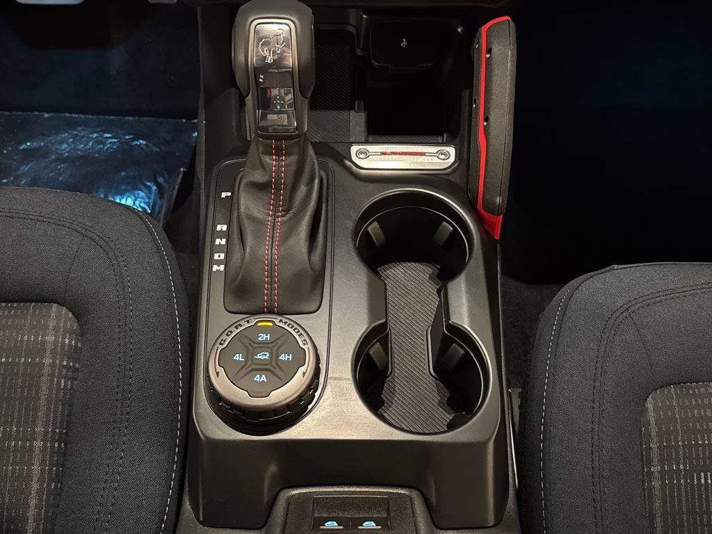 2026 Oxford White Ford Bronco Heritage Edition 4X4 SUV