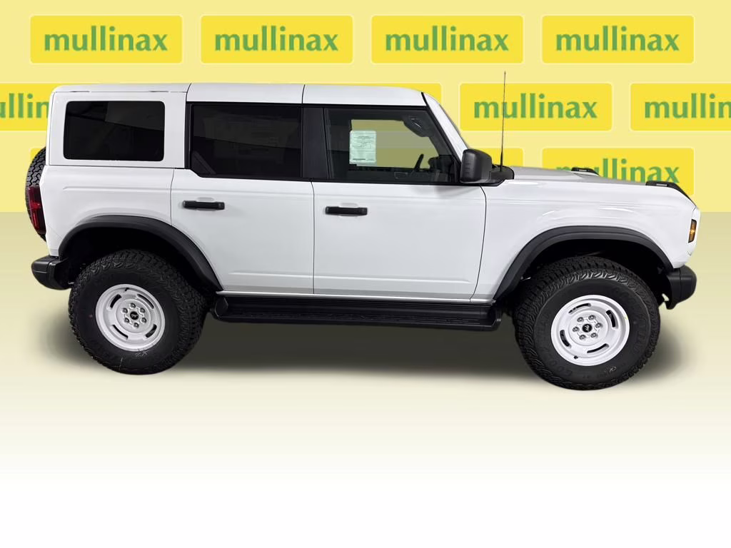 2026 Oxford White Ford Bronco Heritage Edition 4X4 SUV