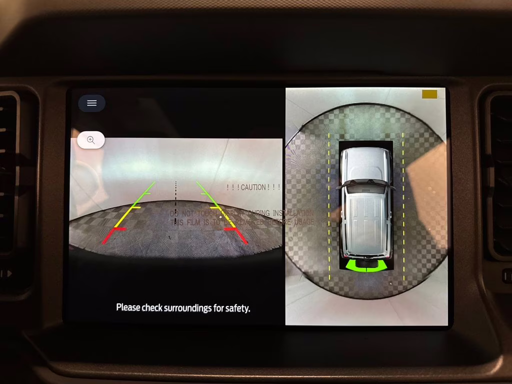 2026 Oxford White Ford Bronco Badlands 4X4 SUV