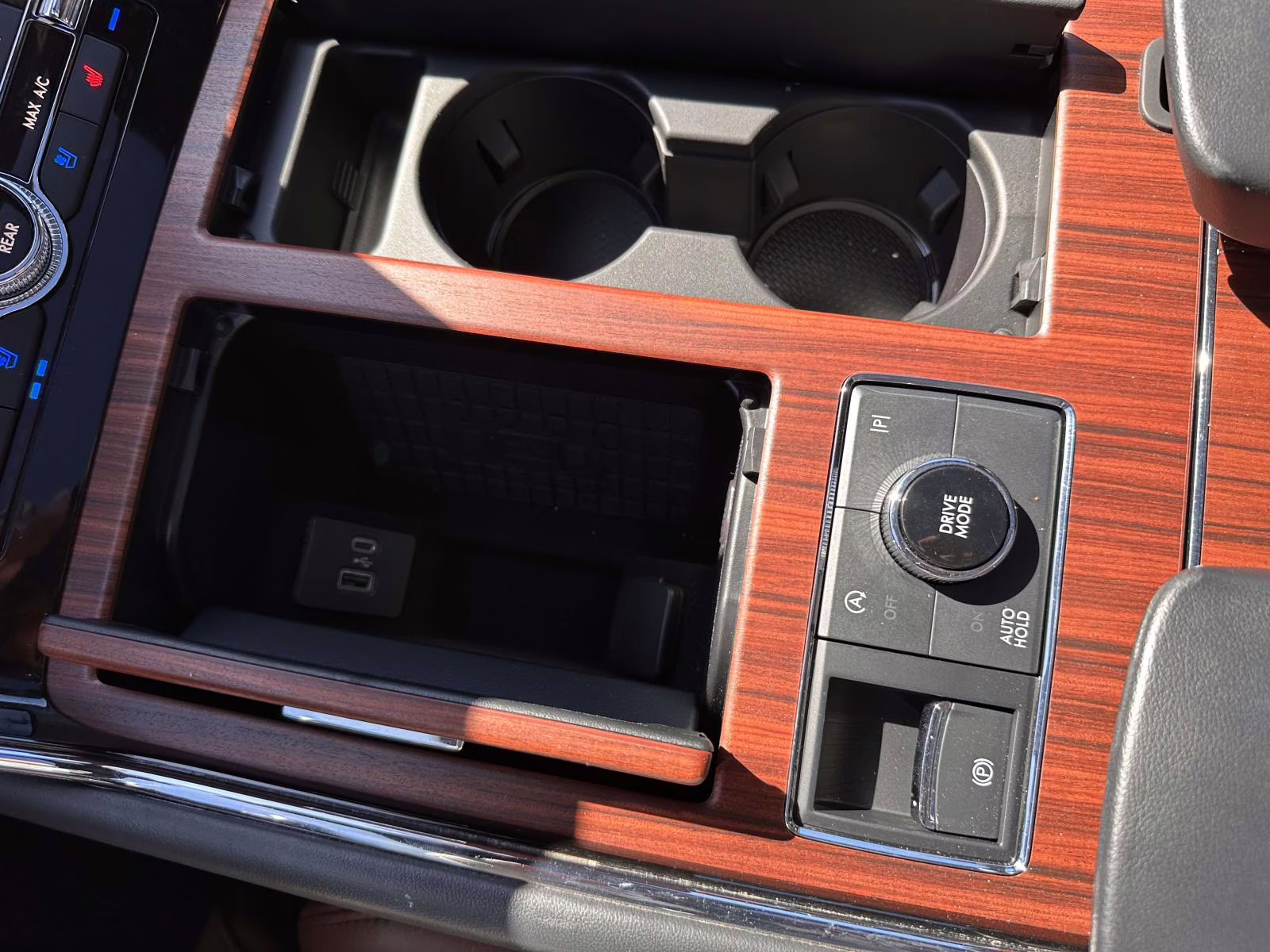 2023 Infinite Black Metallic Clearcoat Lincoln Navigator L Reserve 4x4 4X4 SUV