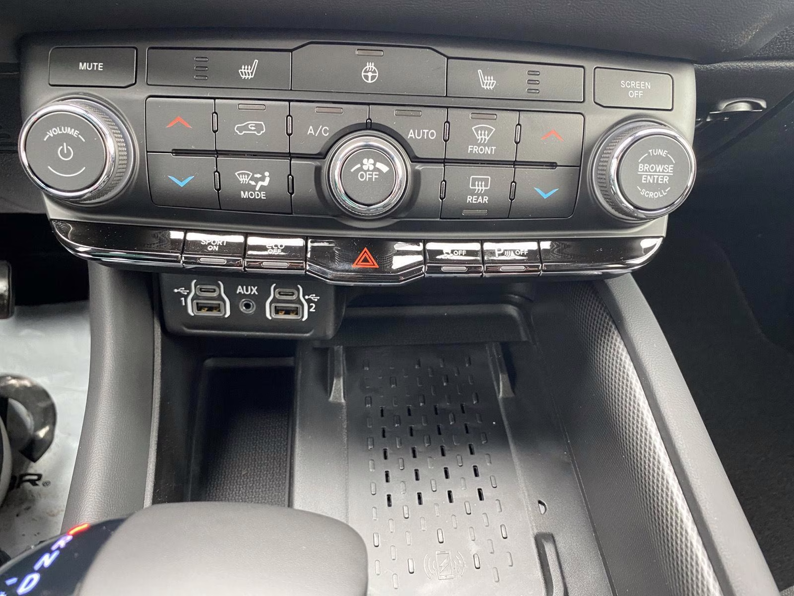 2026 DB Black Clearcoat Dodge Durango GT HEMI V8 AWD SUV