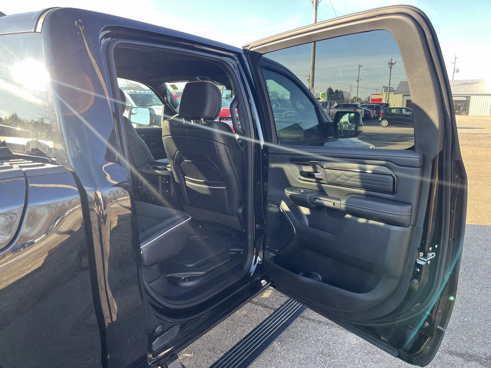 2026 Diamond Black Crystal Pearlcoat Ram 1500 Limited 4X4 Truck