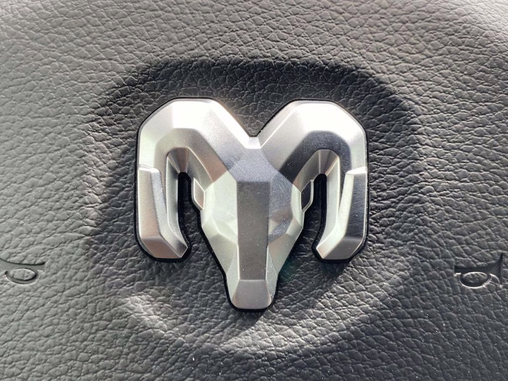 2025 Diamond Black Crystal Pearlcoat Ram 2500 Big Horn 4X4 Truck