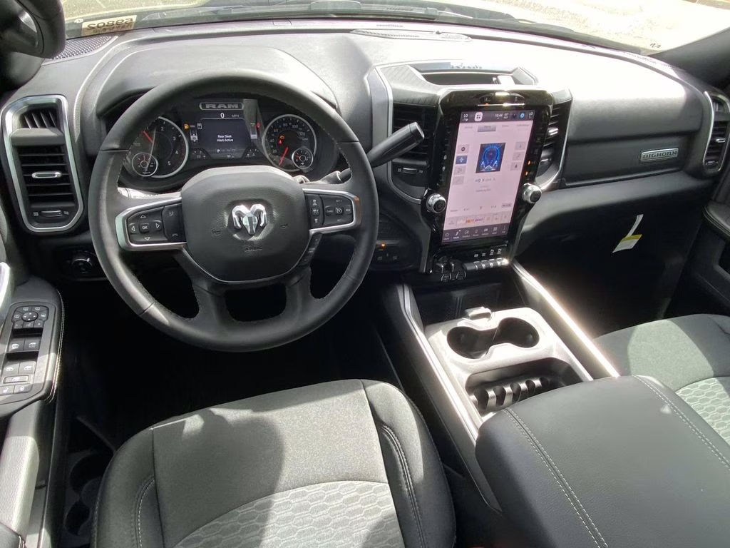 2025 Diamond Black Crystal Pearlcoat Ram 2500 Big Horn 4X4 Truck