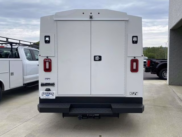 2026 Oxford White Ford E-350SD Base RWD Truck