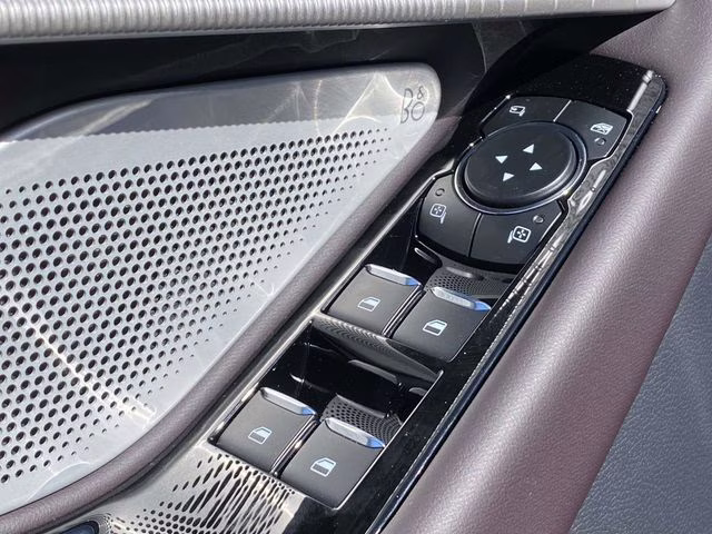 2026 White Metallic Ford Explorer Platinum RWD SUV