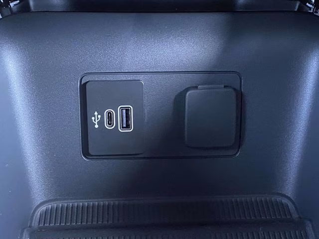 2026 White Metallic Ford Explorer Platinum RWD SUV