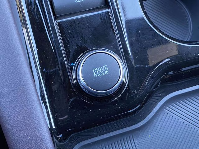 2026 White Metallic Ford Explorer Platinum RWD SUV