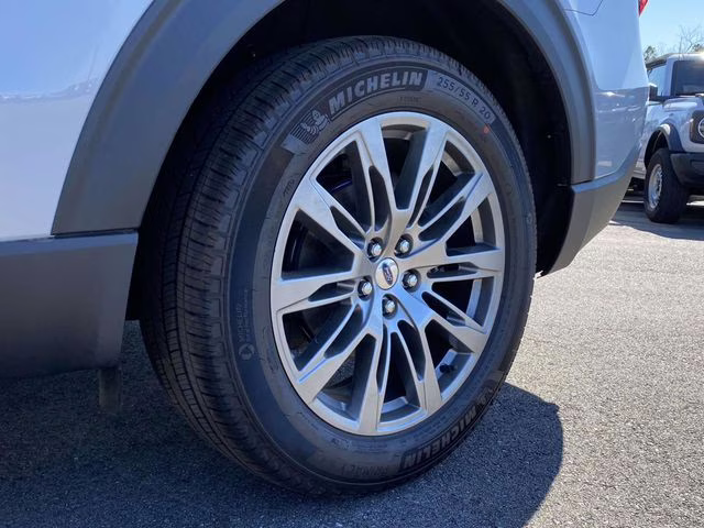 2026 White Metallic Ford Explorer Platinum RWD SUV