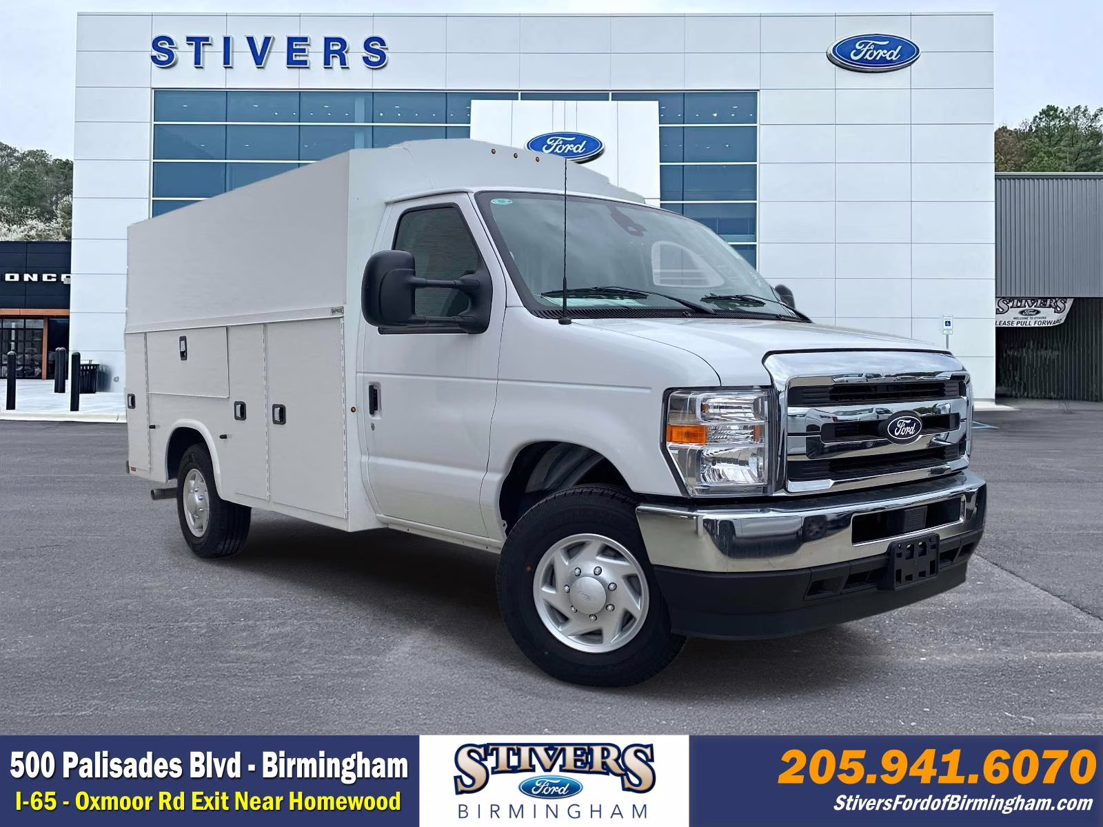 2026 Oxford White Ford E-350SD Base RWD Truck