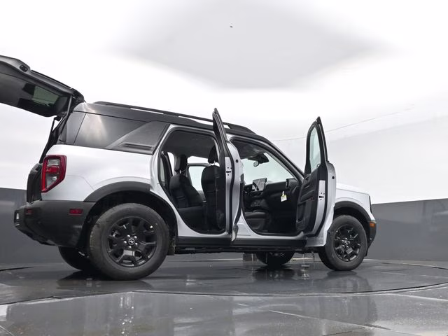 2026 White Metallic Ford Bronco Sport Big Bend 4X4 SUV