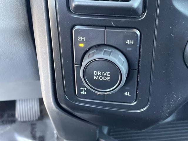2026 Oxford White Ford Super Duty F-250 SRW STX 4X4 Truck
