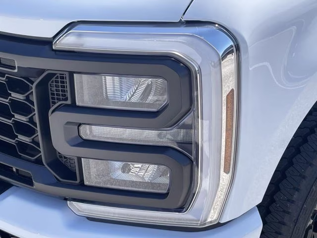 2026 Oxford White Ford Super Duty F-250 SRW STX 4X4 Truck