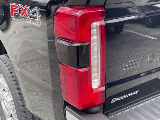 2026 Agate Black Metallic Ford Super Duty F-250 SRW LARIAT 4X4 Truck