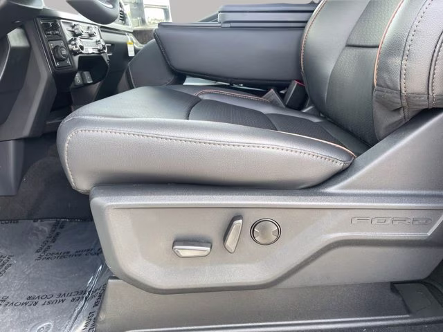2026 Glacier Gray Metallic Tri-Coat Ford Super Duty F-250 SRW LARIAT 4X4 Truck