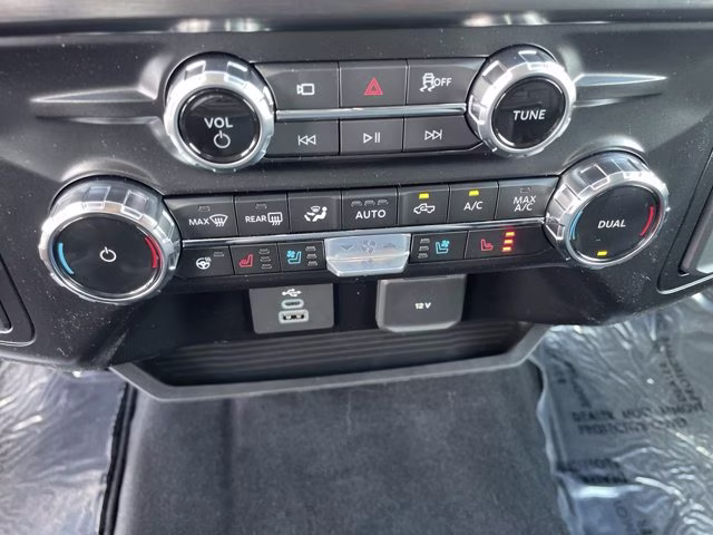2026 Glacier Gray Metallic Tri-Coat Ford Super Duty F-250 SRW LARIAT 4X4 Truck