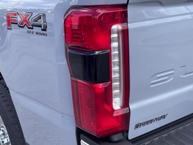 2026 Glacier Gray Metallic Tri-Coat Ford Super Duty F-250 SRW LARIAT 4X4 Truck