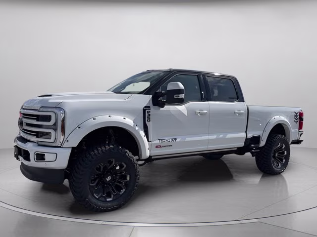 2026 Star White Metallic Tri-Coat Ford Super Duty F-350 SRW Valor Lift 4X4 Truck