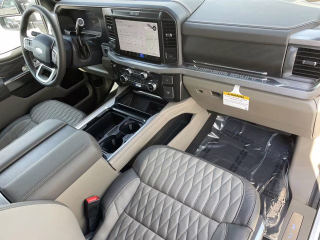 2026 Star White Metallic Tri-Coat Ford Super Duty F-350 SRW Valor Lift 4X4 Truck