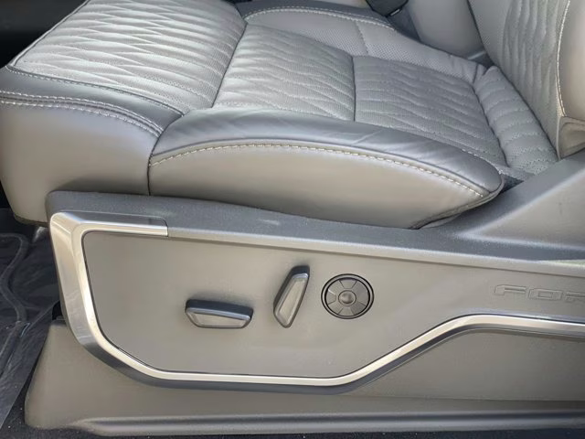 2026 Star White Metallic Tri-Coat Ford Super Duty F-350 SRW Valor Lift 4X4 Truck