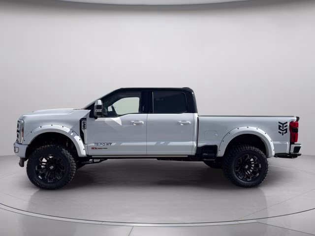 2026 Star White Metallic Tri-Coat Ford Super Duty F-350 SRW Valor Lift 4X4 Truck