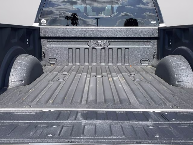 2026 Star White Metallic Tri-Coat Ford Super Duty F-350 SRW Valor Lift 4X4 Truck