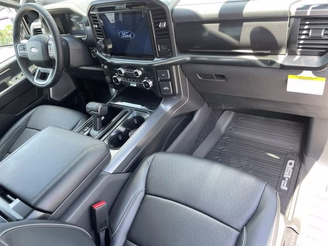 2026 Avalanche Ford F-150 LARIAT 4X4 Truck