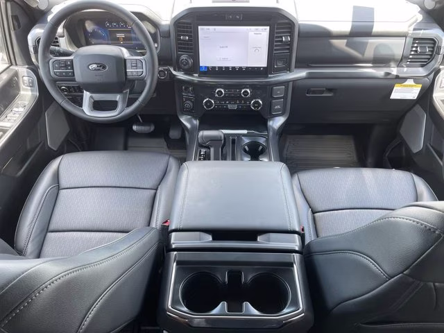 2026 Avalanche Ford F-150 LARIAT 4X4 Truck