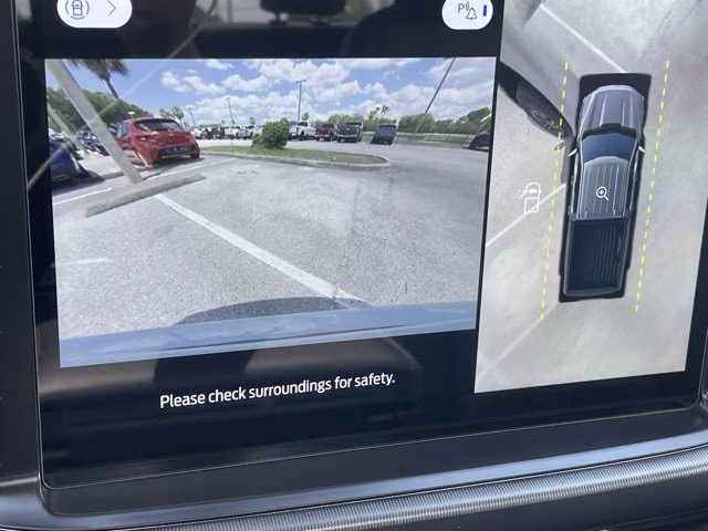 2026 Avalanche Ford F-150 LARIAT 4X4 Truck