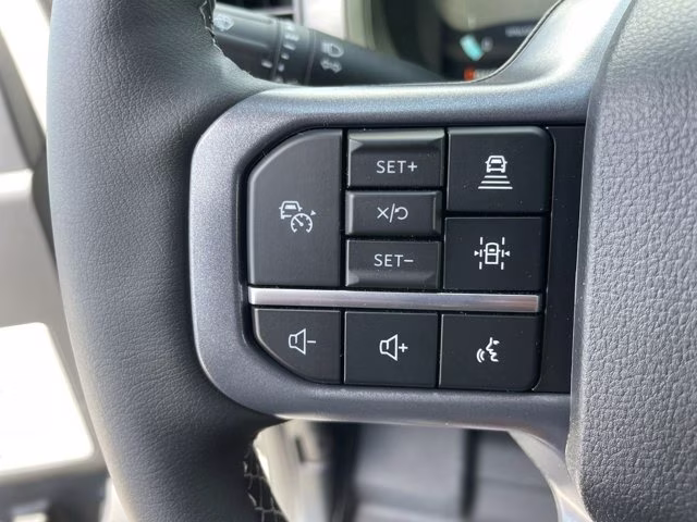 2026 Avalanche Ford F-150 LARIAT 4X4 Truck