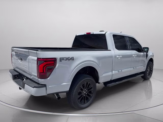 2026 Avalanche Ford F-150 LARIAT 4X4 Truck