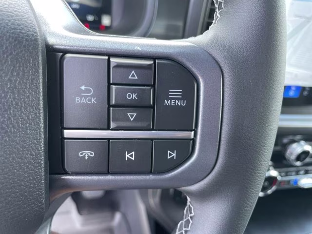 2026 Avalanche Ford F-150 LARIAT 4X4 Truck