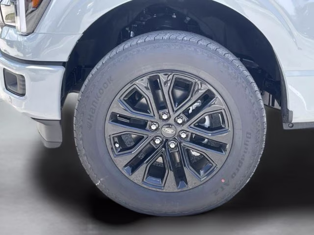 2026 Avalanche Ford F-150 LARIAT 4X4 Truck