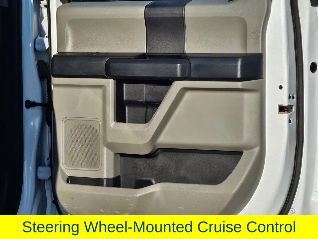 2021 Oxford White Ford Super Duty F-250 SRW XL 4X4 Truck