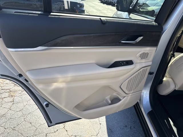 2025 Silver Zynith Jeep Grand Cherokee L Limited RWD SUV