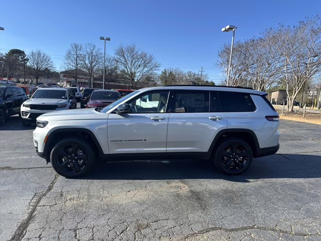 2025 Silver Zynith Jeep Grand Cherokee L Limited RWD SUV