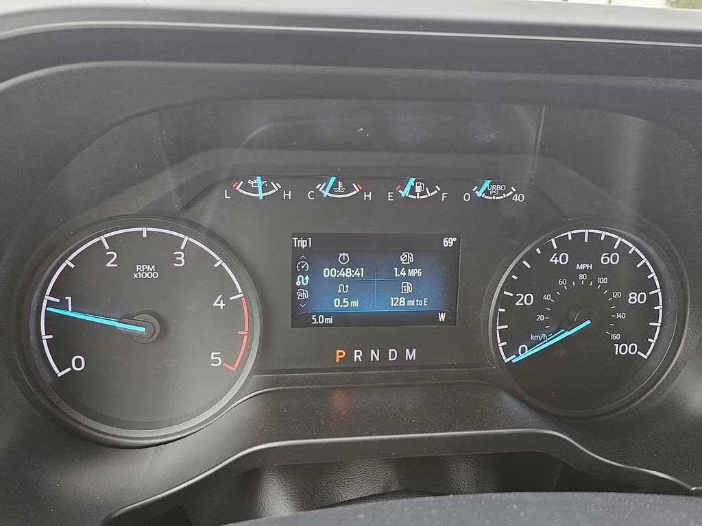 2026 Oxford White Ford Super Duty F-450 DRW XLT 4X4 Truck