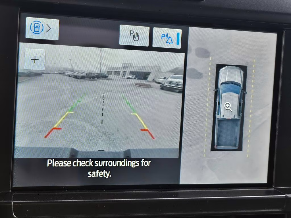 2026 Oxford White Ford Super Duty F-450 DRW XLT 4X4 Truck