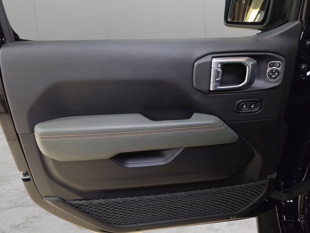 2026 Black Clearcoat Jeep Gladiator Mojave 4X4 Truck