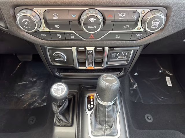2026 Anvil Clearcoat Jeep Gladiator Sport 4X4 Truck