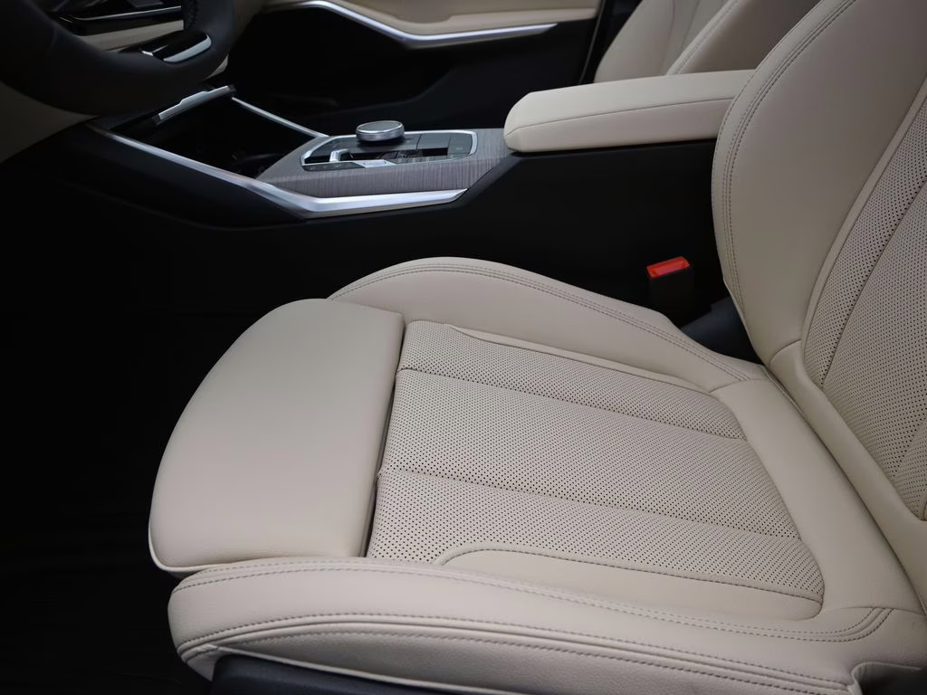 2026 Alpine White BMW 3 Series 330i RWD Sedan