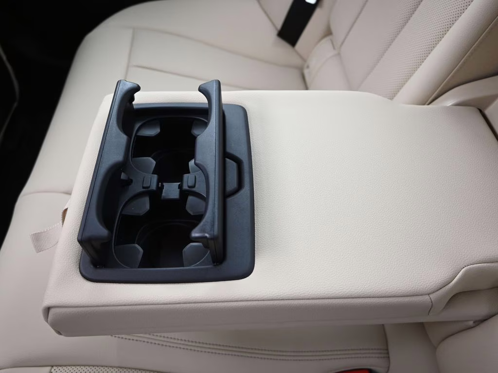 2026 Alpine White BMW 3 Series 330i RWD Sedan