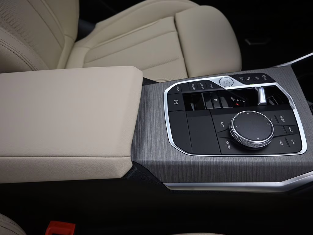 2026 Alpine White BMW 3 Series 330i RWD Sedan