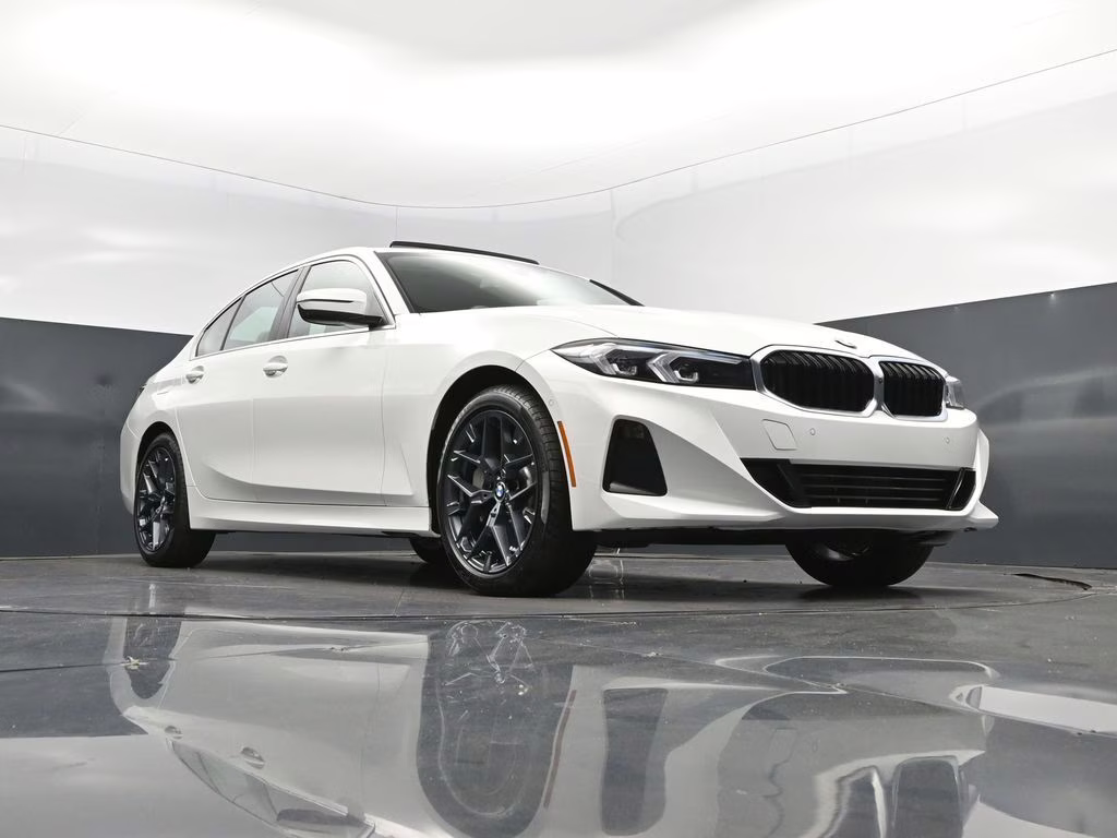 2026 Alpine White BMW 3 Series 330i RWD Sedan